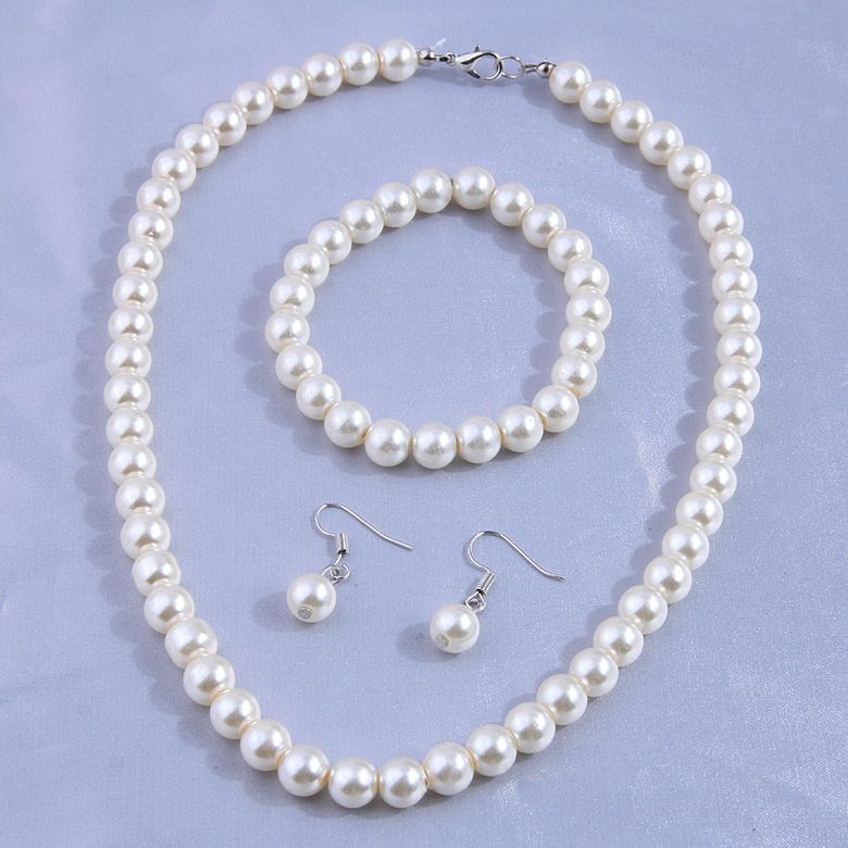 Classic 3 Piece Pearls