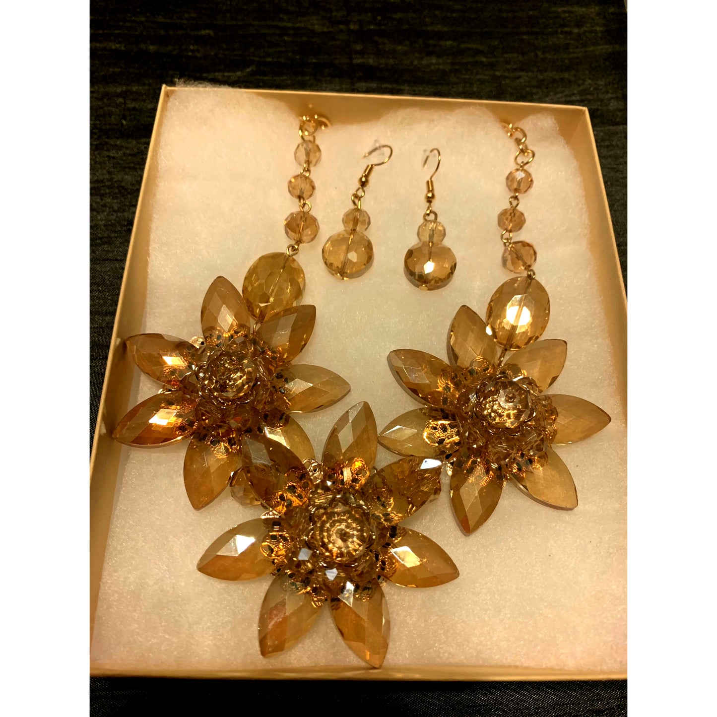 Charlyn Floral Set