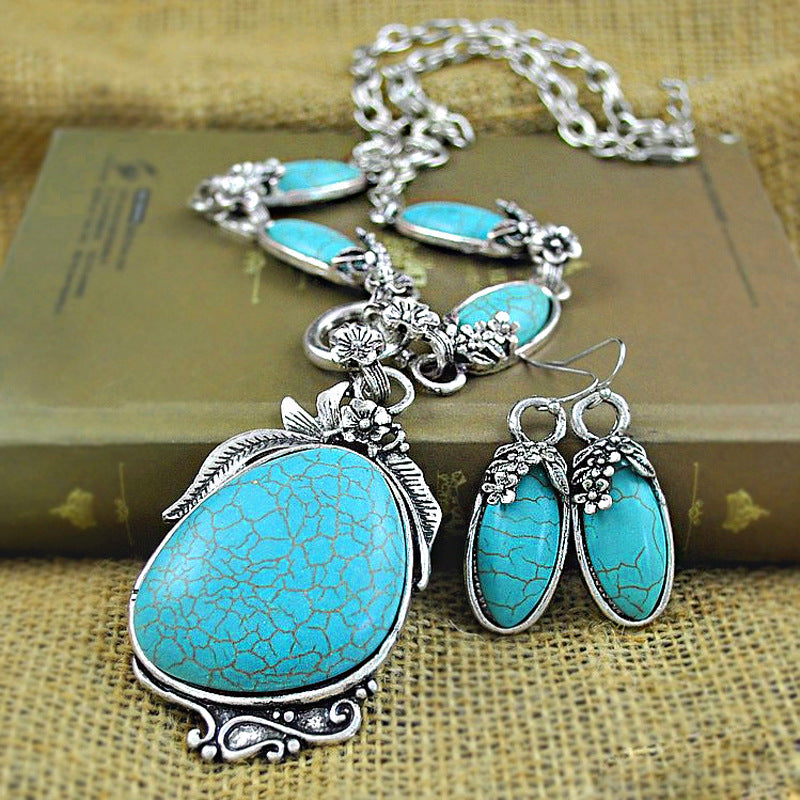 Tiara Turquoise Set