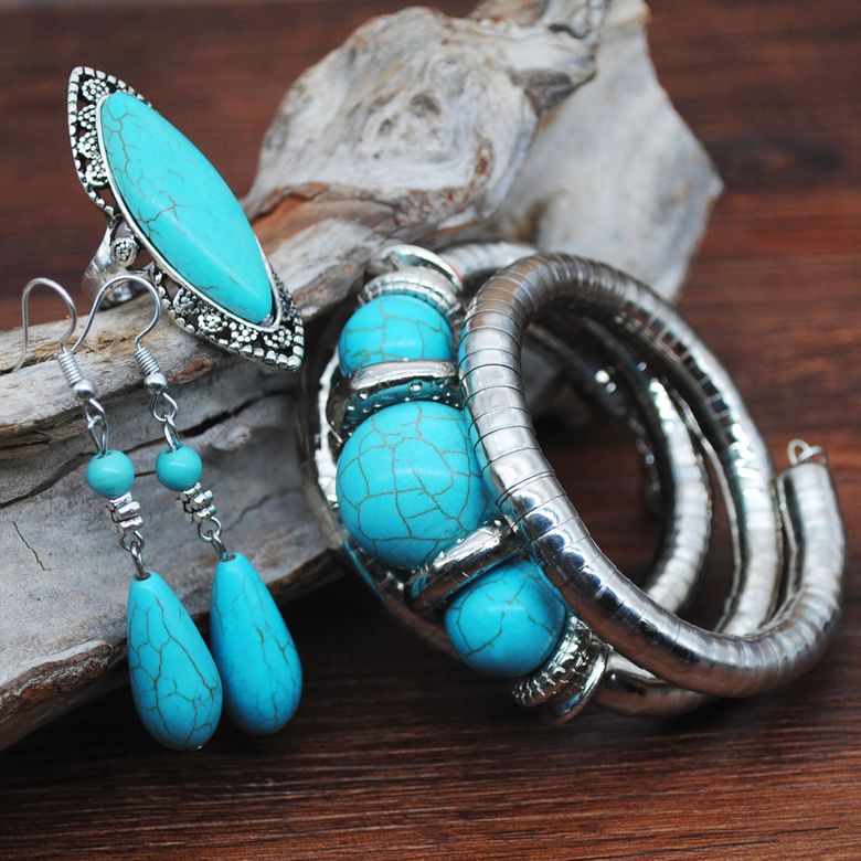 Tiara Turquoise Set