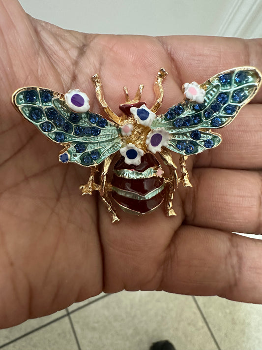 Ayana Bee Brooch