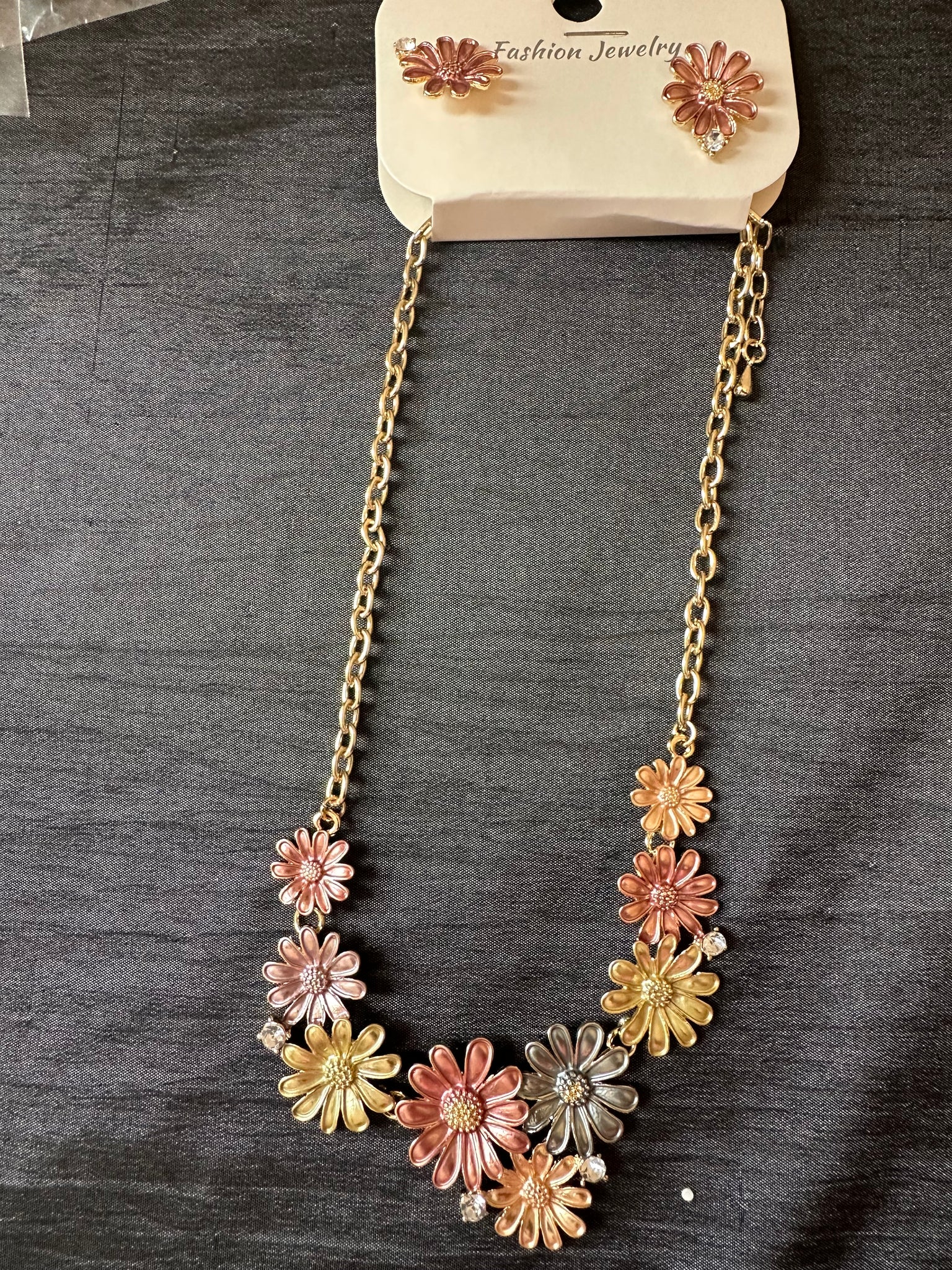 Myra Floral Necklace
