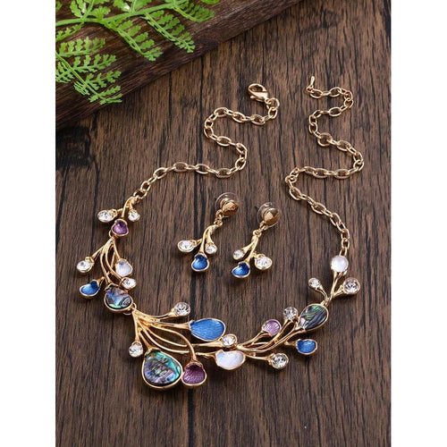 Leyana Necklace Set