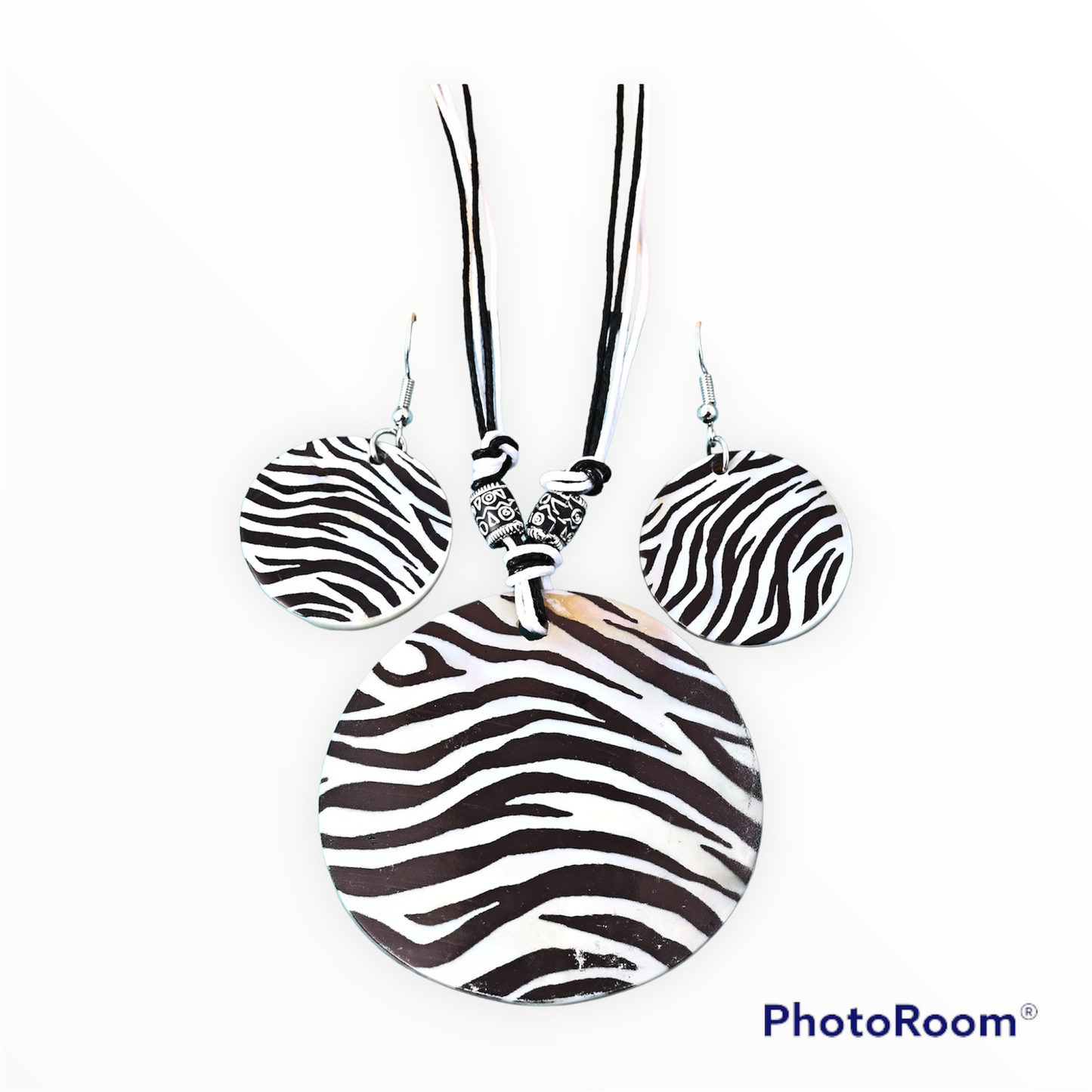 New! Zebra Shell Necklace