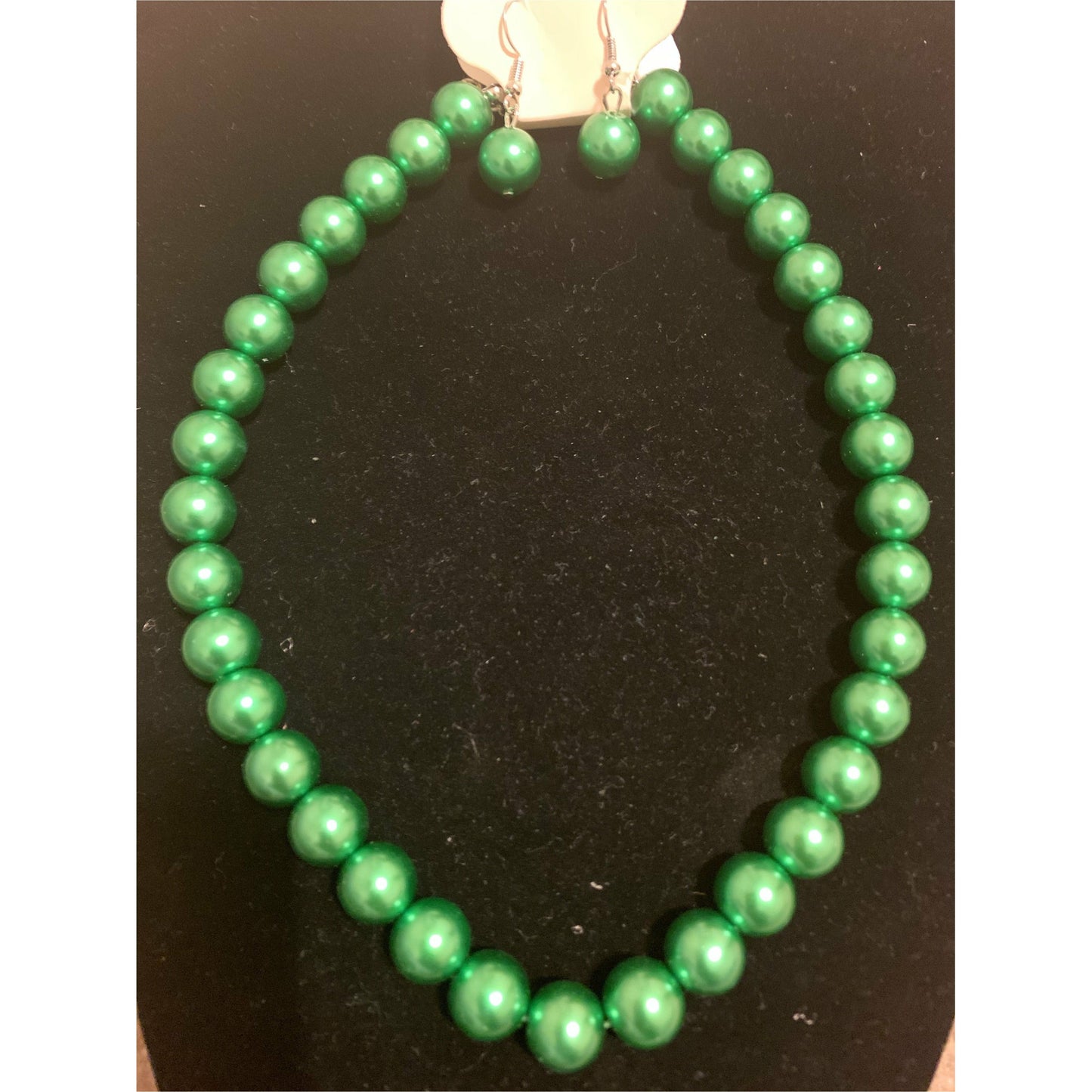 Classic Pearl Necklace